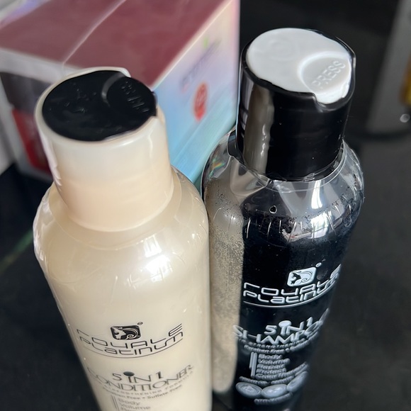 ROYALE PLATINUM Infinity Pro 5 in 1 Shampoo & Conditioner - Picture 5 of 6
